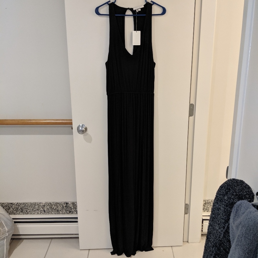 Bella Luxe Back open back maxi dress Small $148